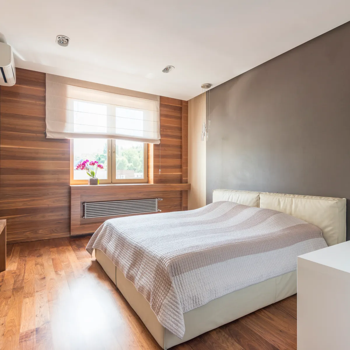 Foto ilustrasi kamar tidur terang